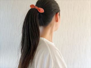 レザーのリボンヘアゴム